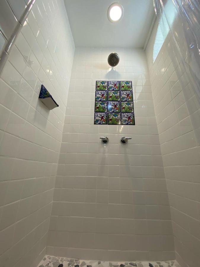 Private Room W/ Private Full Bathroom & Wifi & Ac & Shared Kitchen In Los Angeles Buitenkant foto