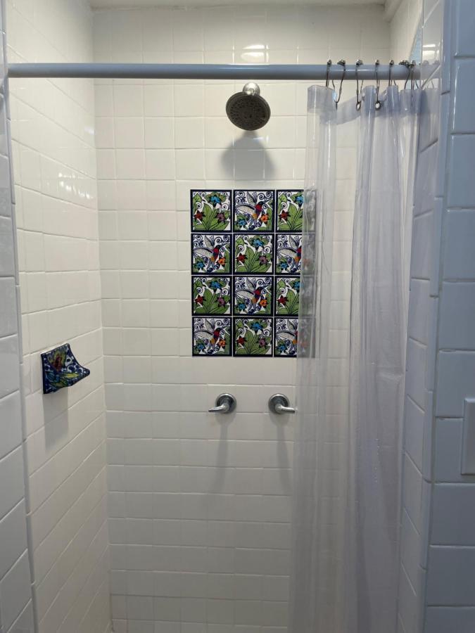 Private Room W/ Private Full Bathroom & Wifi & Ac & Shared Kitchen In Los Angeles Buitenkant foto